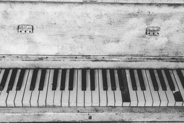 piano-instrument-music-keys-159448.jpeg